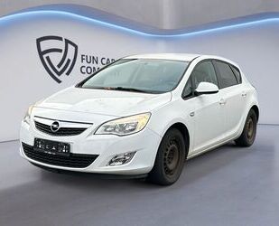 Opel Opel Astra J Lim. Design Edition SITZHEIZUNG/TEMPO Gebrauchtwagen