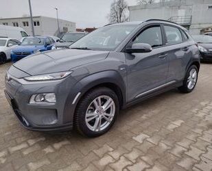 Hyundai Hyundai Kona Basis Elektro 2WD+1.HAND+TÜV/NEU+GARA Gebrauchtwagen