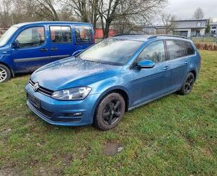 VW Volkswagen Golf 7 Variant 1.6 TDI 8-fach bereift A Gebrauchtwagen