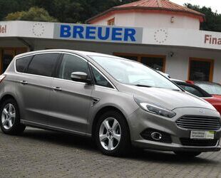 Ford Ford S-Max Titanium AWD Automatik Leder Navi LED Gebrauchtwagen