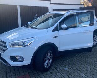 Ford Ford Kuga 1,5 EcoBoost 4x4 129kW Titanium Autom. . Gebrauchtwagen