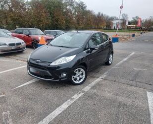 Ford Ford Fiesta 1,3Titanium/Einparkhilfe/Klimaautomat Gebrauchtwagen