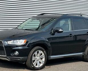 Mitsubishi Mitsubishi Outlander Instyle 4WD/ALLES NEU/7 Sitze Gebrauchtwagen