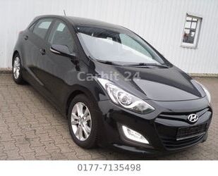 Hyundai Hyundai i30 1.4 CRDi -Edition-Kliamautomatik-PDC-E Gebrauchtwagen