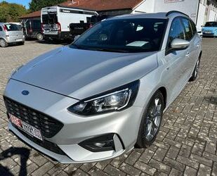 Ford Ford Focus Turnier 1.5 EcoBlue ST-Line Winterpaket Gebrauchtwagen