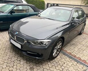 BMW BMW 328i Aut. Touring - Leder - Bi Xenon - Panora Gebrauchtwagen