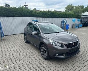 Peugeot Peugeot 2008 Active PureTech 82 Active Gebrauchtwagen