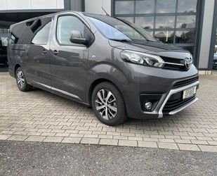 Toyota Toyota Proace (Verso) 2,0-l-D-4D L2 8 Sitzer Stand Gebrauchtwagen