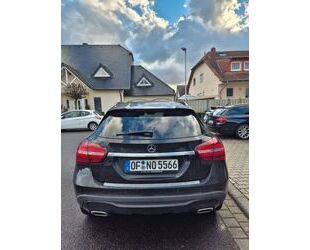 Mercedes-Benz Mercedes-Benz GLA 180 DCT - Gebrauchtwagen