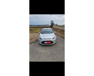 Ford Ford Fiesta 1.25l TÜV Neu / Reifen Neu / KlimaServ Gebrauchtwagen