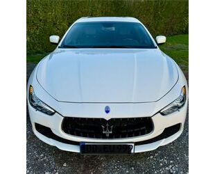 Maserati Maserati Ghibli 3.0 V6 Automatik - TÜV NEU | Ferra Gebrauchtwagen