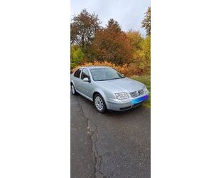 VW Volkswagen Bora 1.6 FSI Highline, Klima, AHK, Nav Gebrauchtwagen