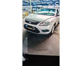 Ford Ford Focus 1,6TDCi 80kW DPF Ambiente Ambiente Gebrauchtwagen