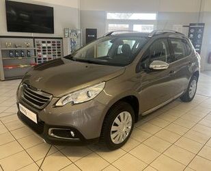 Peugeot Peugeot 2008 PureTech 110 Allure Gebrauchtwagen