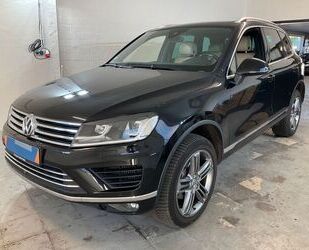 VW Volkswagen Touareg V6 TDI Exclusive *STHZ*SHZ*AHK Gebrauchtwagen