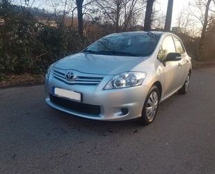 Toyota Toyota Auris 1,33-l-Dual-VVT-i Gebrauchtwagen