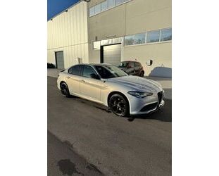 Alfa Romeo Alfa Romeo Giulia 2.0 Turbo 16V 206kW AT8-Q4 Veloc Gebrauchtwagen