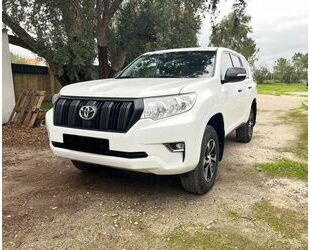 Toyota Toyota Land Cruiser 2.8 D-4D Comfort Comfort Gebrauchtwagen