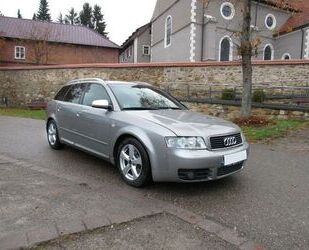 Audi Audi A4 2.5 TDI S-Line*AHK*Autom.*NAVI*FESTPREIS Gebrauchtwagen