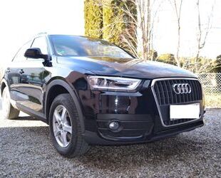 Audi Audi Q3 2.0 TDI - Schwarz - TÜV NEU Gebrauchtwagen