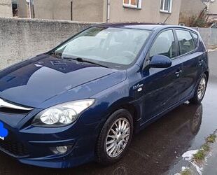 Hyundai Hyundai i30 blue 1.4 Classic Classic Gebrauchtwagen