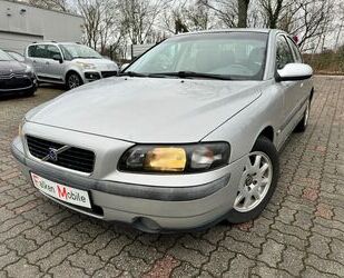 Volvo Volvo S60 Lim. 2.4 Automatik + Klima Gebrauchtwagen