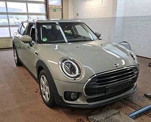 Mini MINI COOPER Clubman Cooper Essential Trim *AHK* Gebrauchtwagen