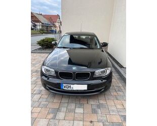 BMW BMW 118d Kombi/Lim *NAVI*KLIMA*PDC*SHZ*TÜV03/25 Gebrauchtwagen