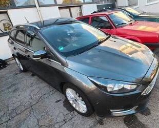 Ford Ford Focus 1,0 Titanium/Zahnriemen + TÜV NEU Gebrauchtwagen