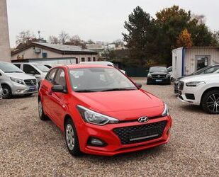 Hyundai Hyundai i20 Pure 1,2 Nur 5732 km, wie neu Gebrauchtwagen