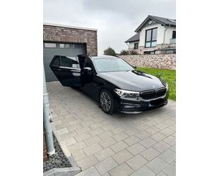 BMW BMW 530d xDrive Touring A - Sportline Gebrauchtwagen