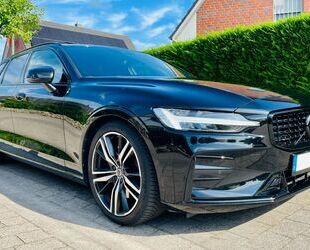 Volvo Volvo V60 T5 AWD R-Design / Black Edition V-Max o Gebrauchtwagen