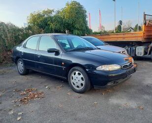 Ford Ford Mondeo 2.5 V6 Ghia Klima Gebrauchtwagen