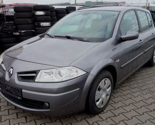 Renault Renault Megane II 1.6i 16V Avantage Gebrauchtwagen