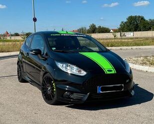 Ford Ford Fiesta 1,6 EcoBoost ST Leder-Sport-Paket ST . Gebrauchtwagen