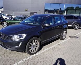 Volvo Volvo XC60 2,4 D5 Summum 4WD Pano Adaptive Gebrauchtwagen