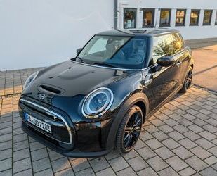 Mini MINI Cooper SE Classic Trim (STEUER AUSWEISBAR) Gebrauchtwagen