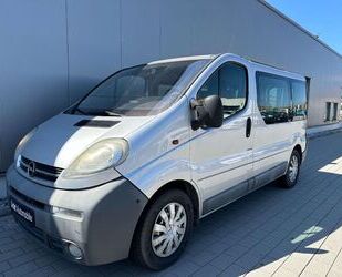 Opel Opel Vivaro Kombi L1H1 2,7t Rollstuhlrampe-Auffahr Gebrauchtwagen