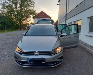 VW Volkswagen Golf Sportsvan 1.6 TDI SCR DSG Comfortl Gebrauchtwagen