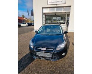 Ford Ford Focus 2,0TDCi 120kW PowerSh. Titanium Turnie. Gebrauchtwagen