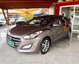 Hyundai Hyundai i30 cw YES! Klima PDC Freisprech Tüv neu Gebrauchtwagen