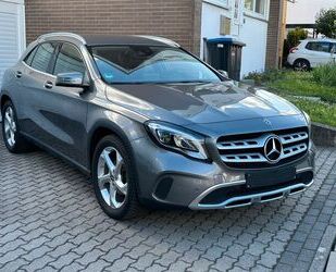 Mercedes-Benz Mercedes-Benz GLA-180/Urban//Navi/Sitzheizung/LED/ Gebrauchtwagen