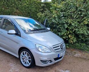 Mercedes-Benz Mercedes-Benz B 180 BlueEFFICIENCY - Gebrauchtwagen