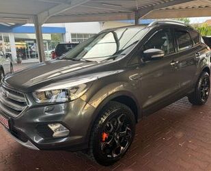 Ford Ford Kuga Titanium 2.0 SCTI VOLL Pano Xenon Kamera Gebrauchtwagen