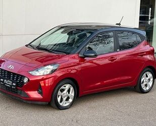 Hyundai Hyundai i10 1.0 NAVI TEMPOMAT SITZHEIZ. LENKRADHEI Gebrauchtwagen