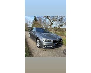 BMW BMW 520d xDrive Touring SportLine (Panodach/H&K uv Gebrauchtwagen