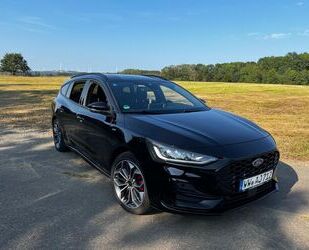 Ford Ford Focus 1,0 EcoB Hybrid 114kW ST-Line Style Tu. Gebrauchtwagen