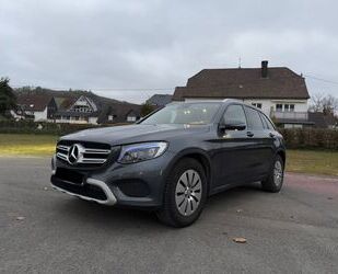 Mercedes-Benz Mercedes-Benz GLC 220 d 4MATIC Autom Kamera LED Le Gebrauchtwagen