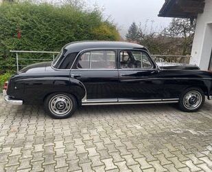 Mercedes-Benz Mercedes-Benz 220 Gebrauchtwagen