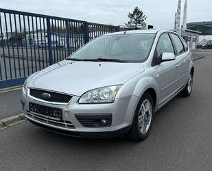 Ford Ford Focus 1,6 Ghia Automatik Klima Tempomat Tüv Gebrauchtwagen